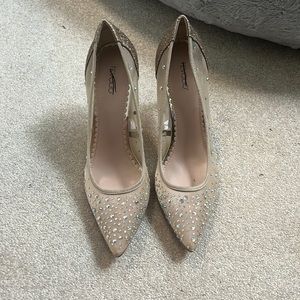 Women’s sparkle heels